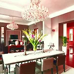 Apartment 4 Bedrooms Milano